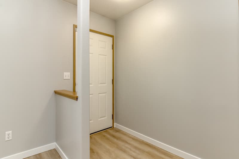 Graham Condo: 25807 87th Ave Ct E