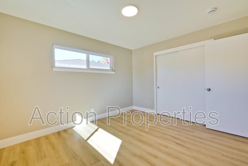 Mountain View House: 86 Dalma Drive