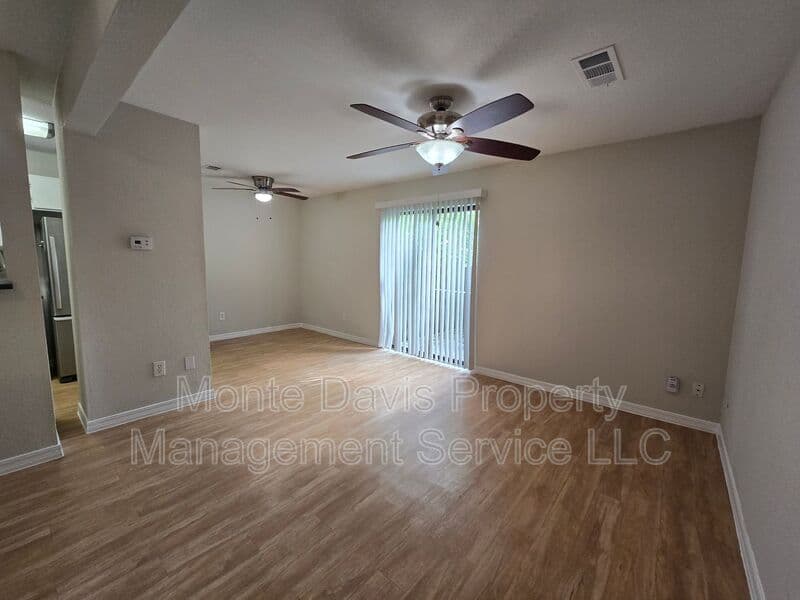 Austin Condo: 513 South Park Drive