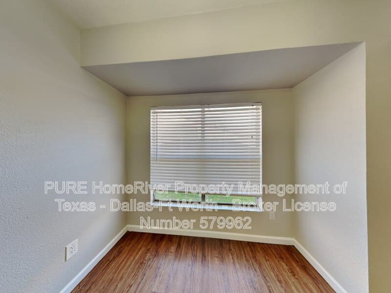 Arlington House: 5223 Windy Meadow Dr