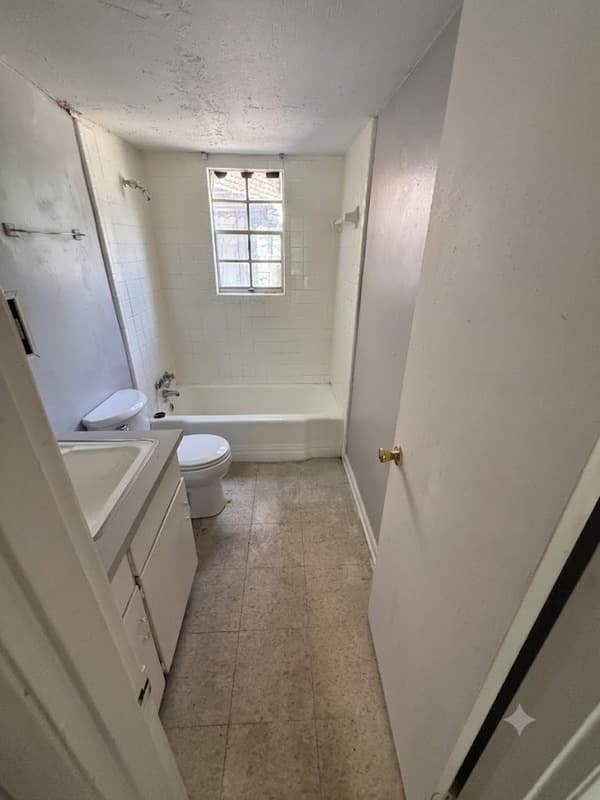 Columbus Condo: 2220 Ticknor Drive - 9