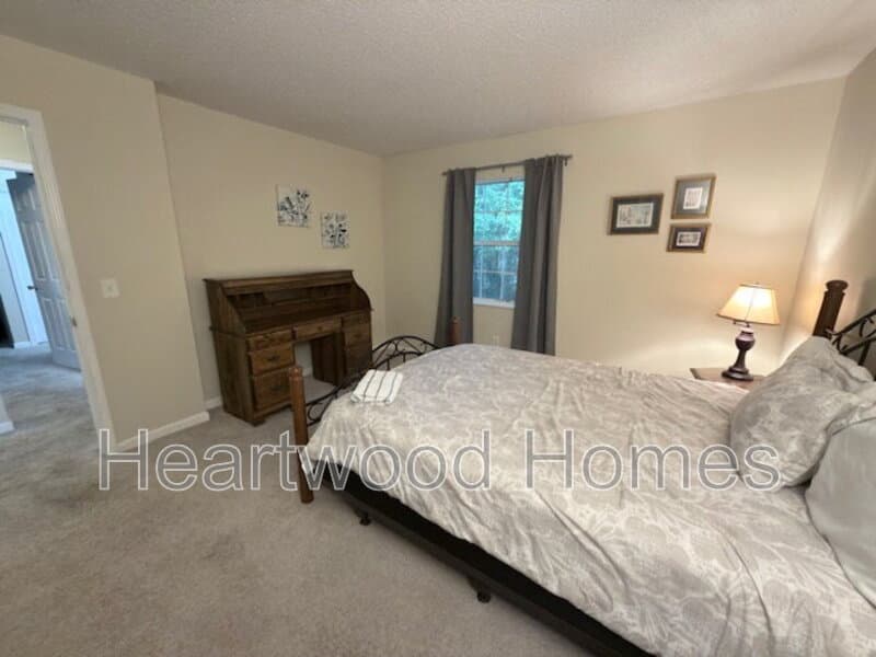 West Columbia House: 264 Orchard Hill Drive