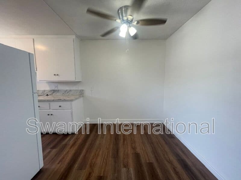 Inglewood Condo: 947 Myrtle Avenue
