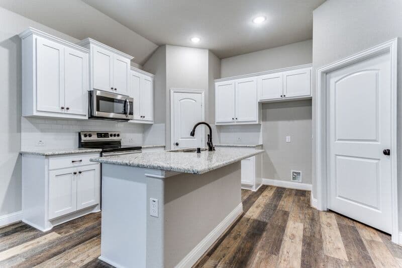 Wylie House: 506 Weston St