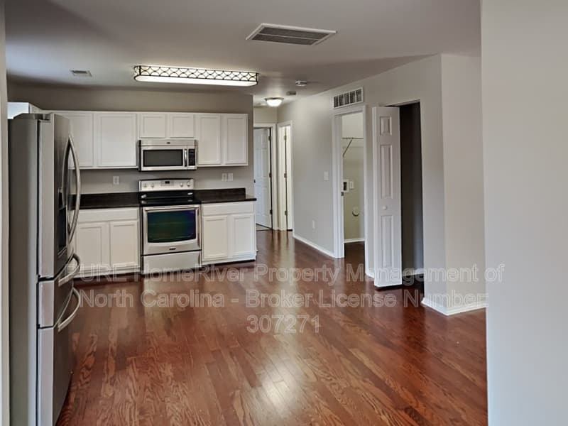 Kernersville House: 4419 Westhill Pl