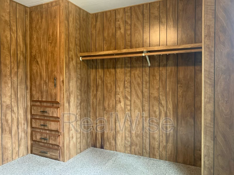 Grants Pass House: 4620 Redwood Ave