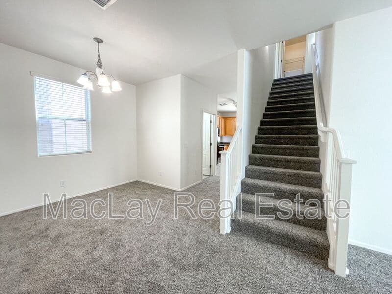 Mesa House: 10252 E Isleta ave