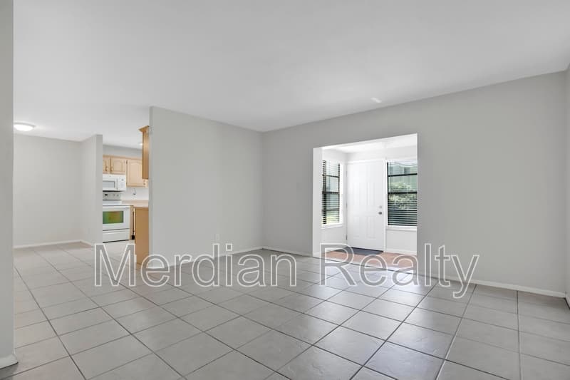 Longwood Condo: 118 Springwood Circle #A - 1