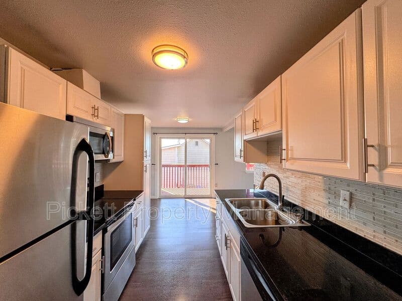 Bremerton Condo: 1132 Scott Ave