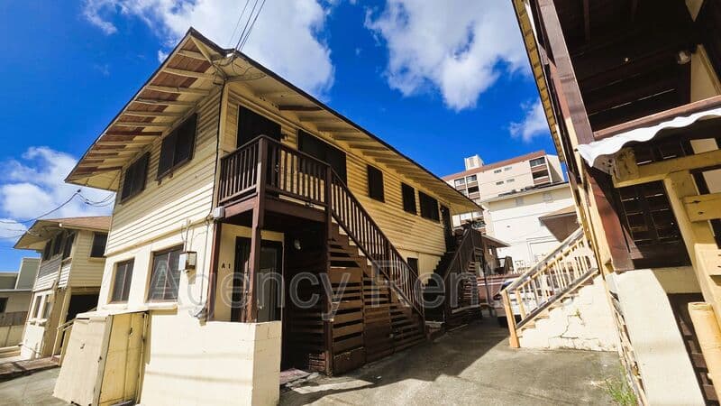 Honolulu Condo: 927 Spencer Street
