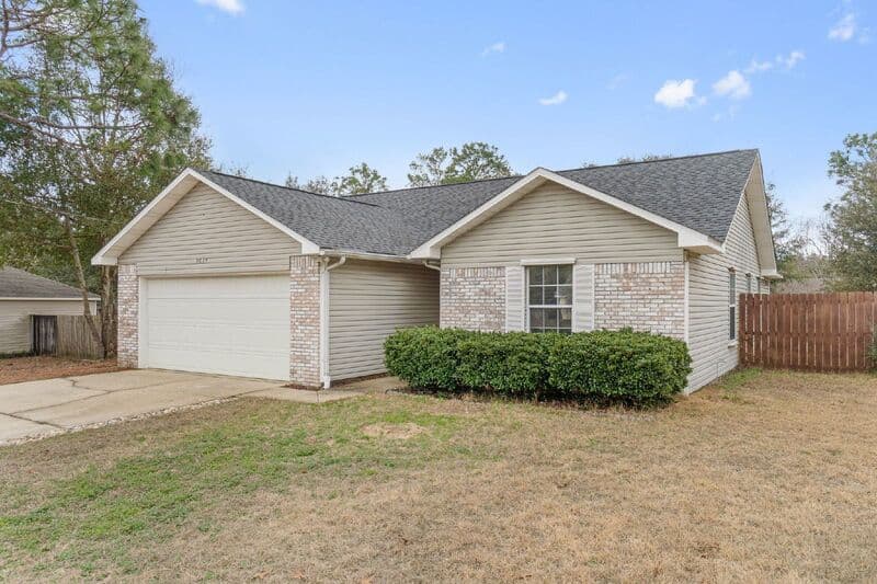 Crestview House: 3014 La Salle Court
