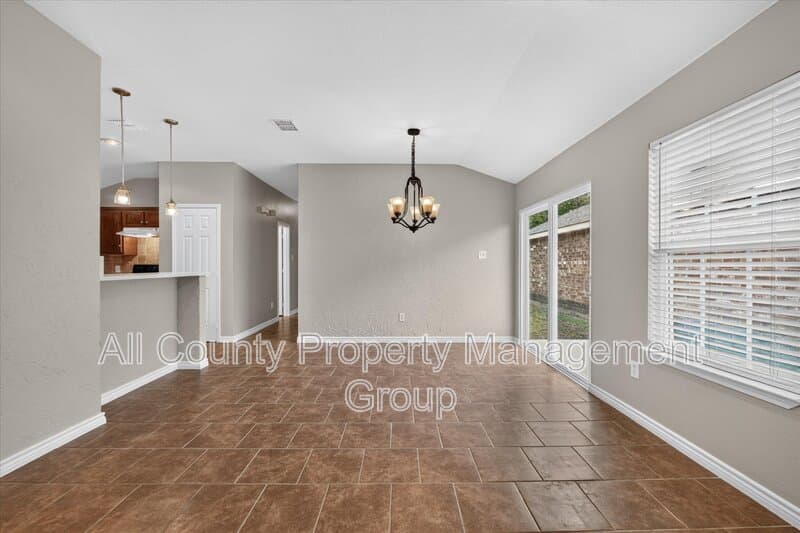 Fort Worth House: 756 River Garden Drive