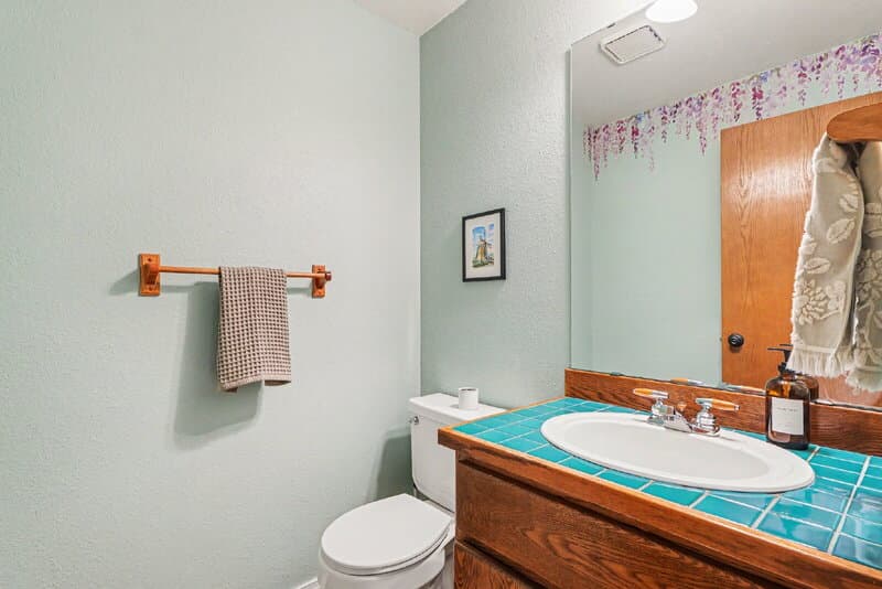 Bothell House: 11902 NE 168th St