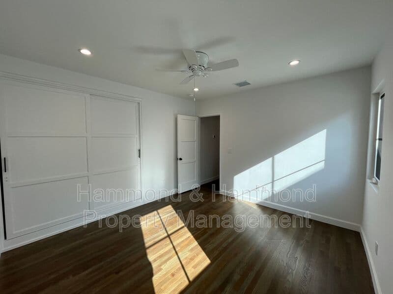 Sherman Oaks House: 13607 Huston St.
