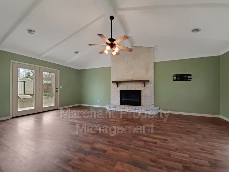 Simpsonville House: 121 Coalmont Court