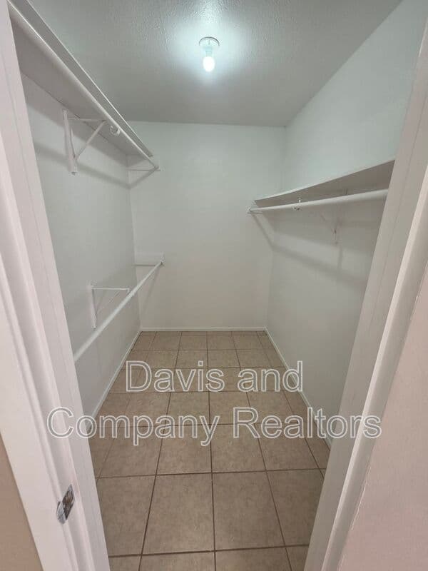 Midland Condo: 4800 Harvard Ave
