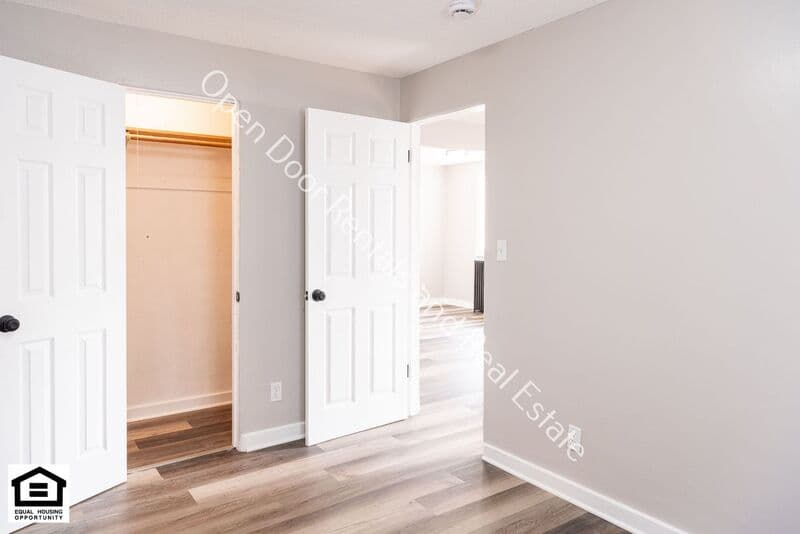 Auburn Condo: 202 N Jackson St
