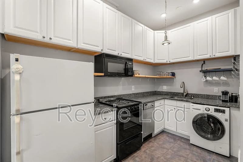 Boston Condo: 668 Tremont St