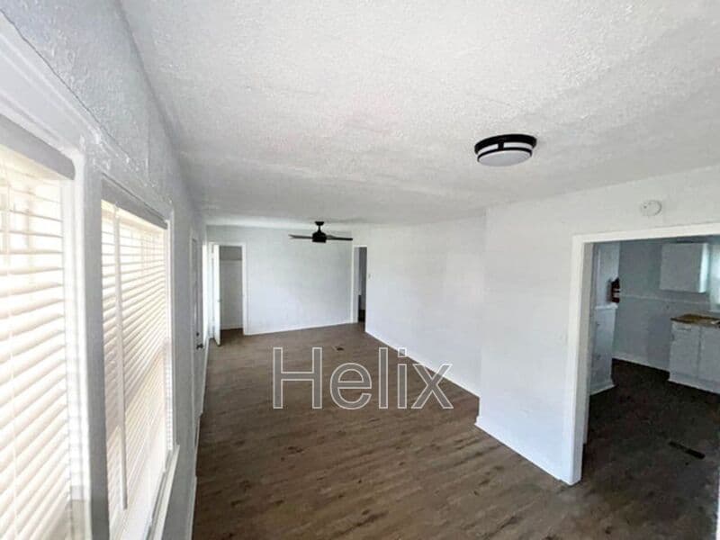 Jackson House: 1058 Combs St