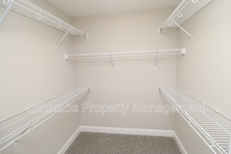 Raleigh House: 4404 Nicolas Pl