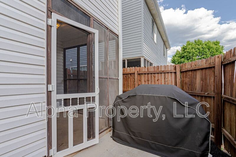 Greer House: 105 Brushy Hollow Ln