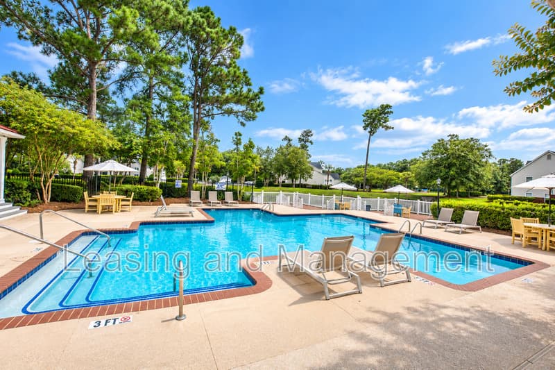Mount Pleasant Condo: 2011 N Hwy 17