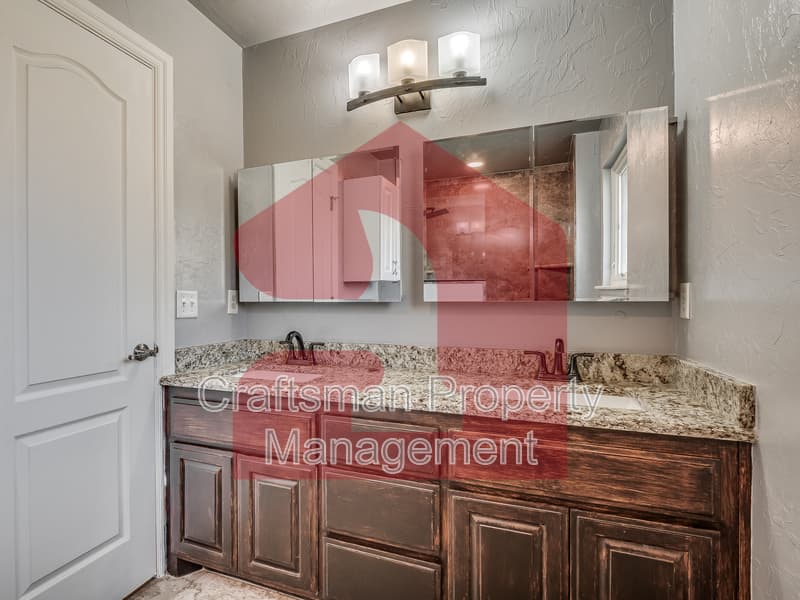 Moore House: 3209 Loren Drive