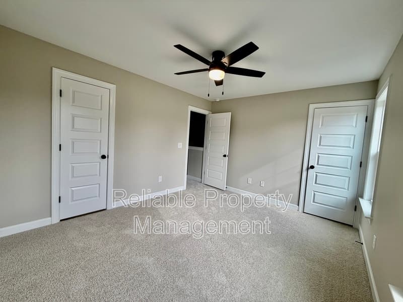 Pine Level Townhome: 422 W Main St