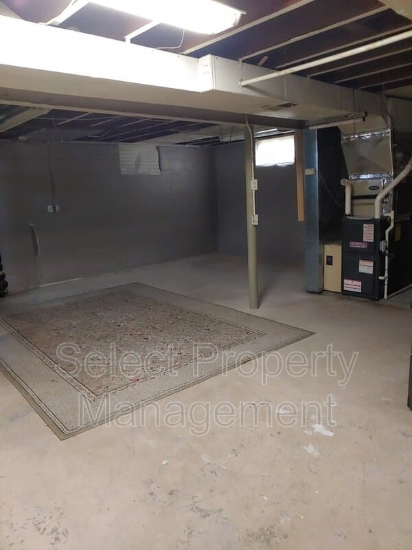 Fort Wayne House: 1321 Clara Ave