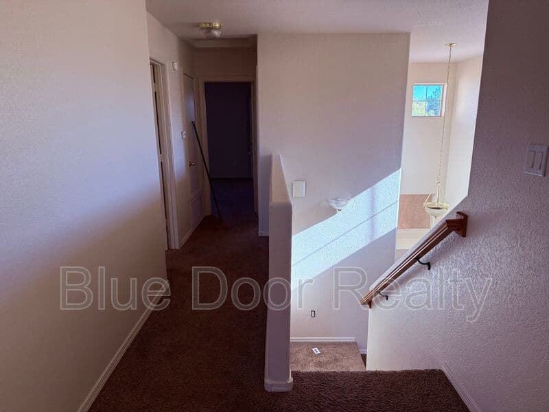 Rio Rancho House: 1379 Peppoli Loop