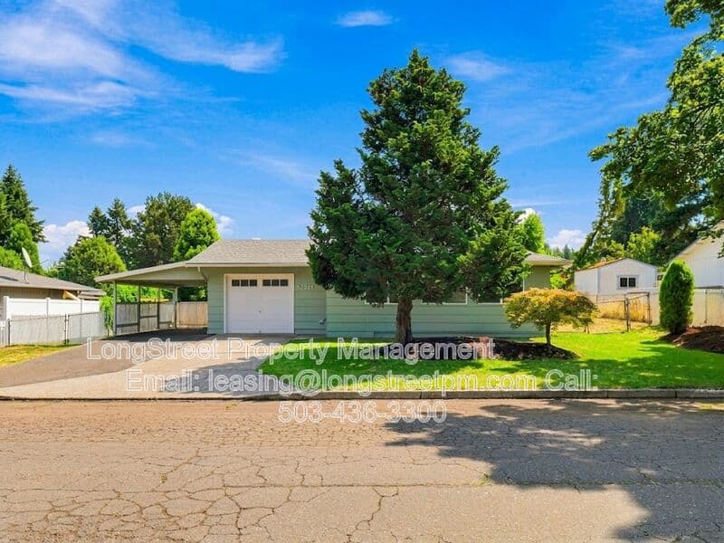 Beavercreek House: 22032 S Dans Ave
