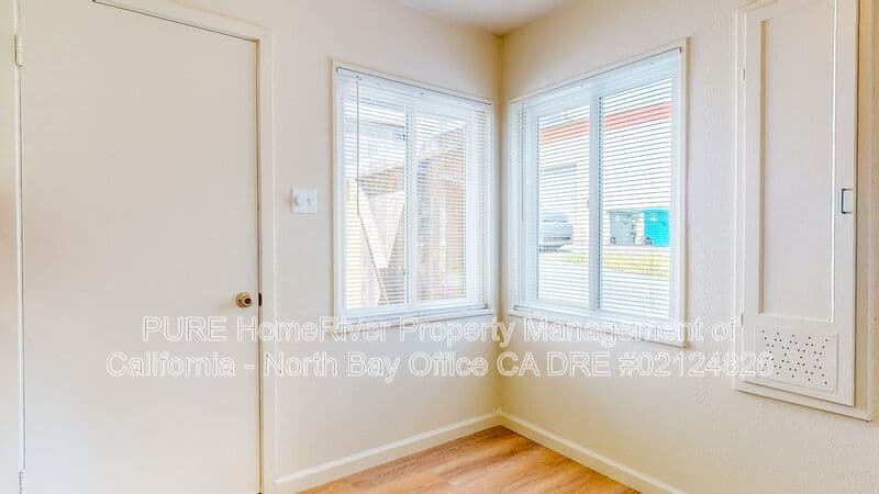Santa Rosa House: 4942 Sonoma Hwy