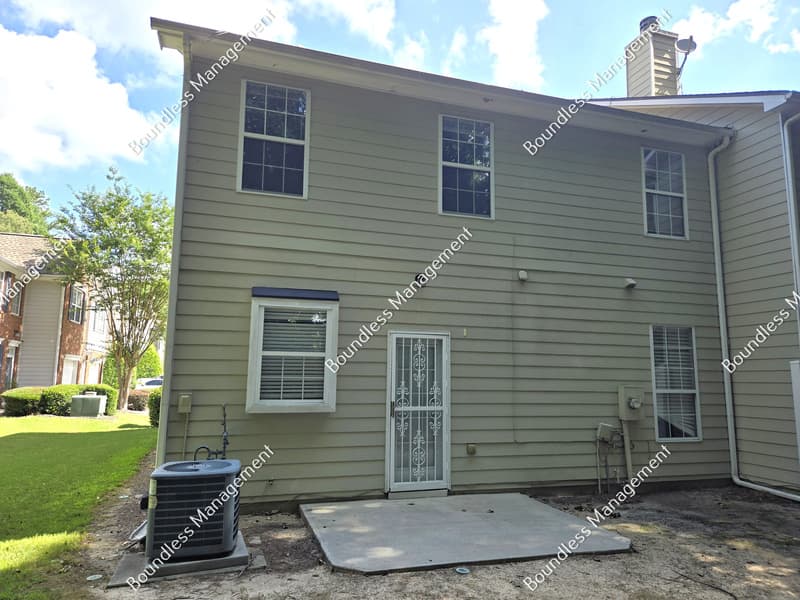 Atlanta House: 1684 Jackson Sq NW