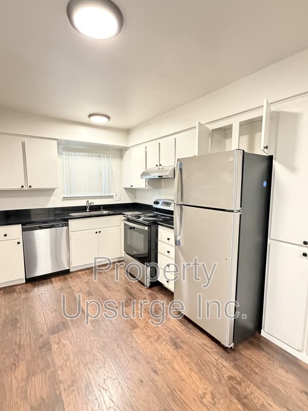 Yuba City Apartment: 330 Bird St