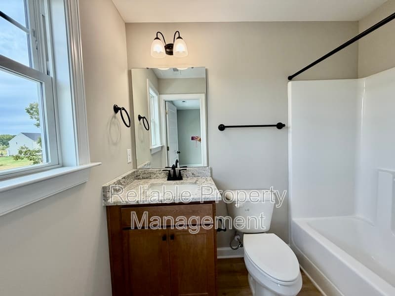 Pine Level Townhome: 426 W Main St