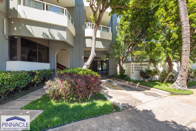 Honolulu Condo: 2600 Pualani Way #104