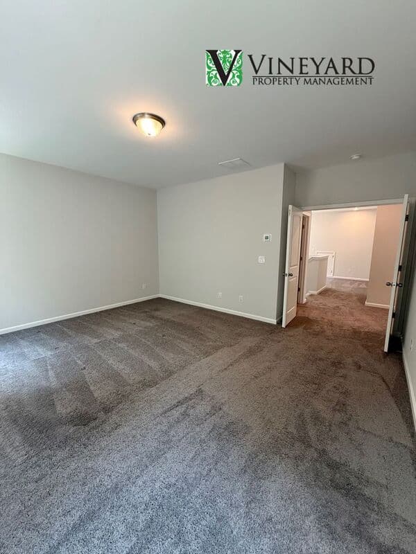 Holly Springs House: 265 Birchwood Row