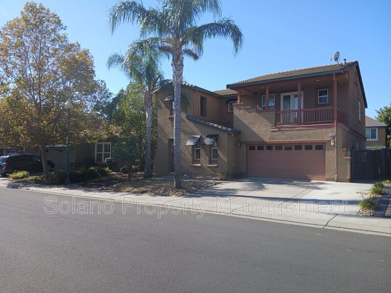 Vacaville House: 2167 Newcastle Dr.