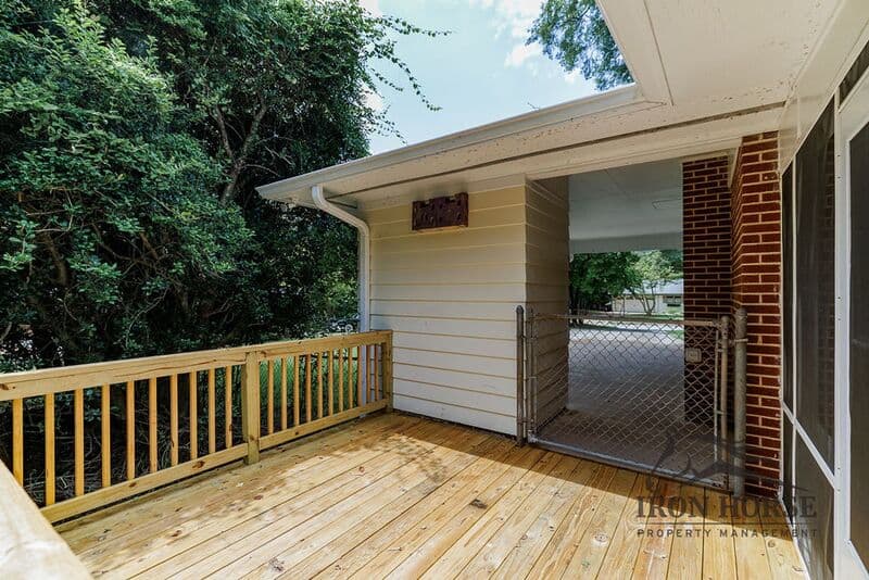 Athens House: 160 Harold Drive