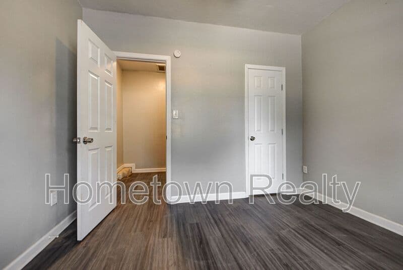 Oklahoma City House: 1801 E Madison Street