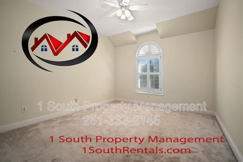 Mobile House: 4272 Bit and Spur Road #16