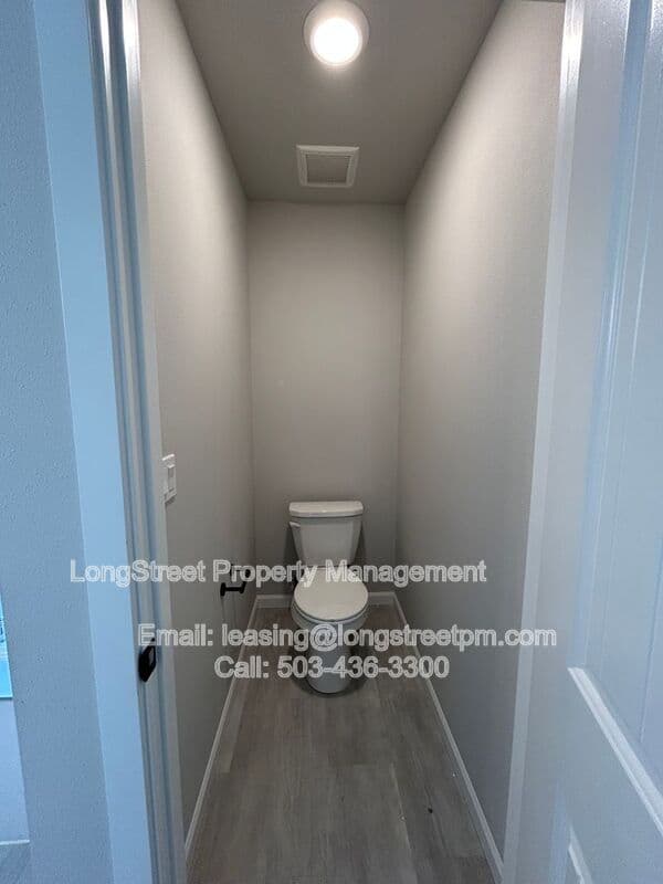Adair Village House: 7237 SE Berg Dr