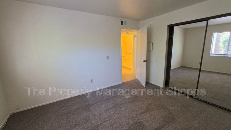Santa Paula Condo: 234 S Steckel Drive