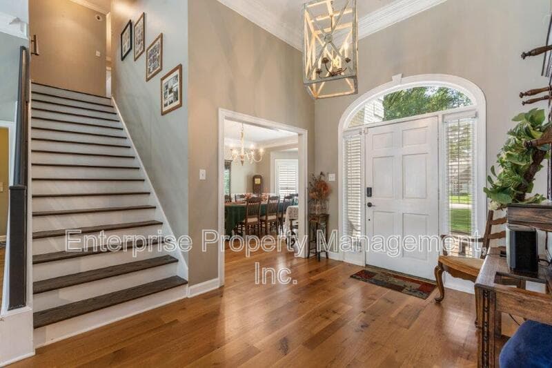 Collierville House: 10290 Shrewsbury Run Way