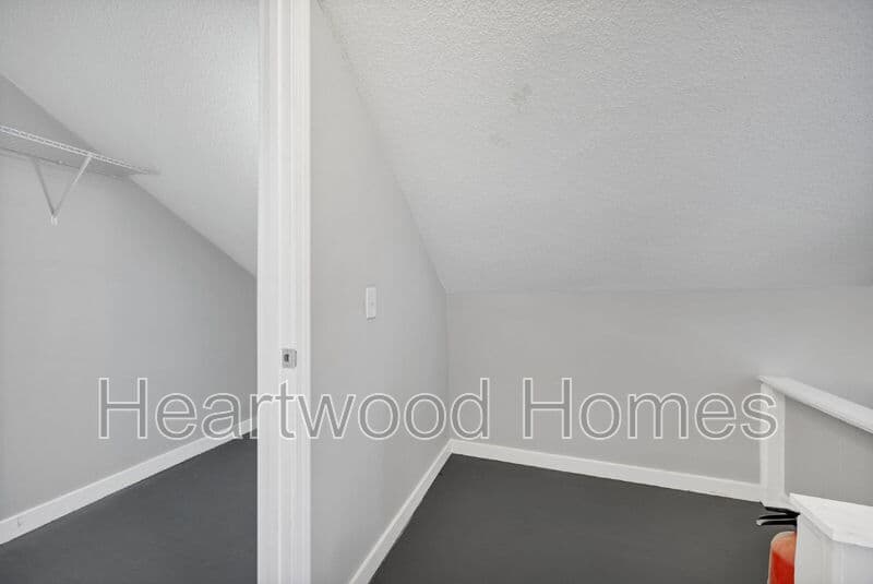 Columbia Condo: 119 Church Street