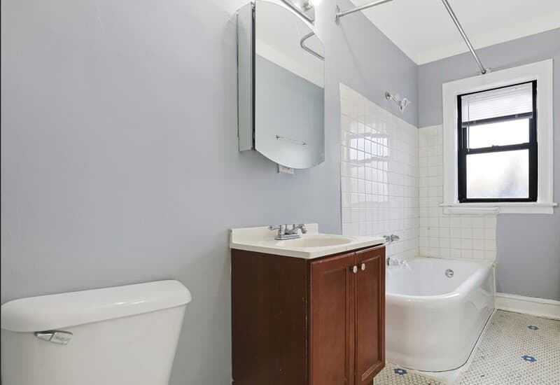 Chicago Condo: 7955 S Paulina St - 1648 W. 80th  #1