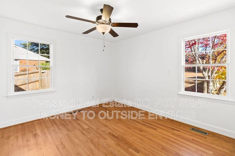 Fayetteville House: 315 Fairfield Dr.