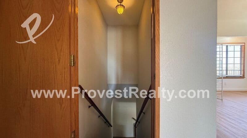 Victorville House: 13043 4th Ave