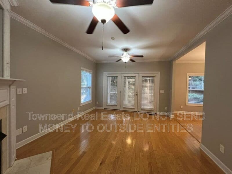 Fayetteville House: 934 Westland Ridge Rd.