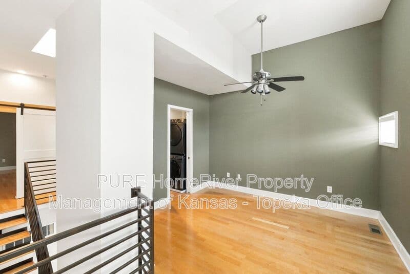 Kansas City House: 4540 J.C. Nichols Parkway